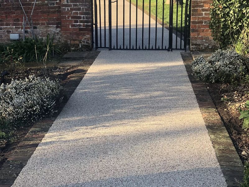 Resin Bound Gravel Pathway